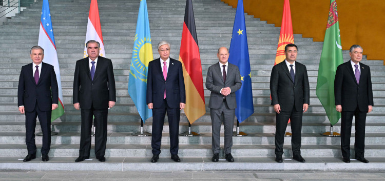 Kassym-Jomart Tokayev participates in the meeting of the heads of Central Asian States with German Chancellor Olaf Scholz
