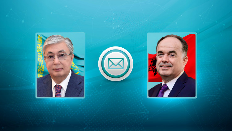 Глава государства направил поздравительную телеграмму Президенту Албании